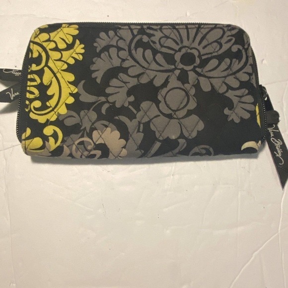 Vera Bradley Baroque Large Wallet Zip Around Black Pattern Small Purse - Picture 1 of 4